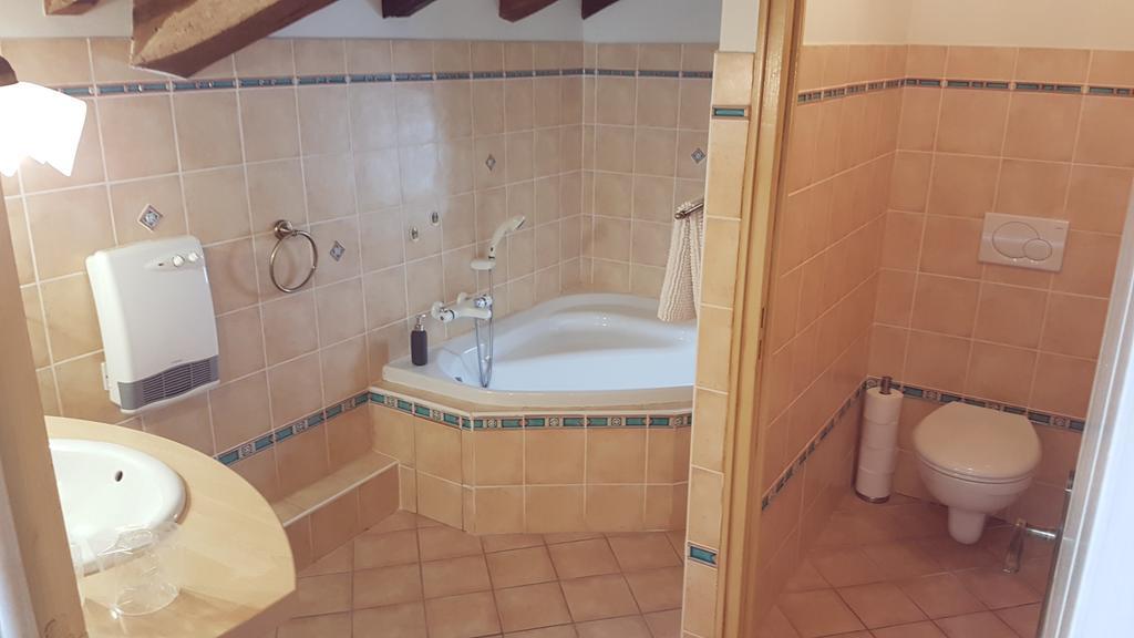 Chambre D'Hotes Moulin Urketa Ayherre Værelse billede